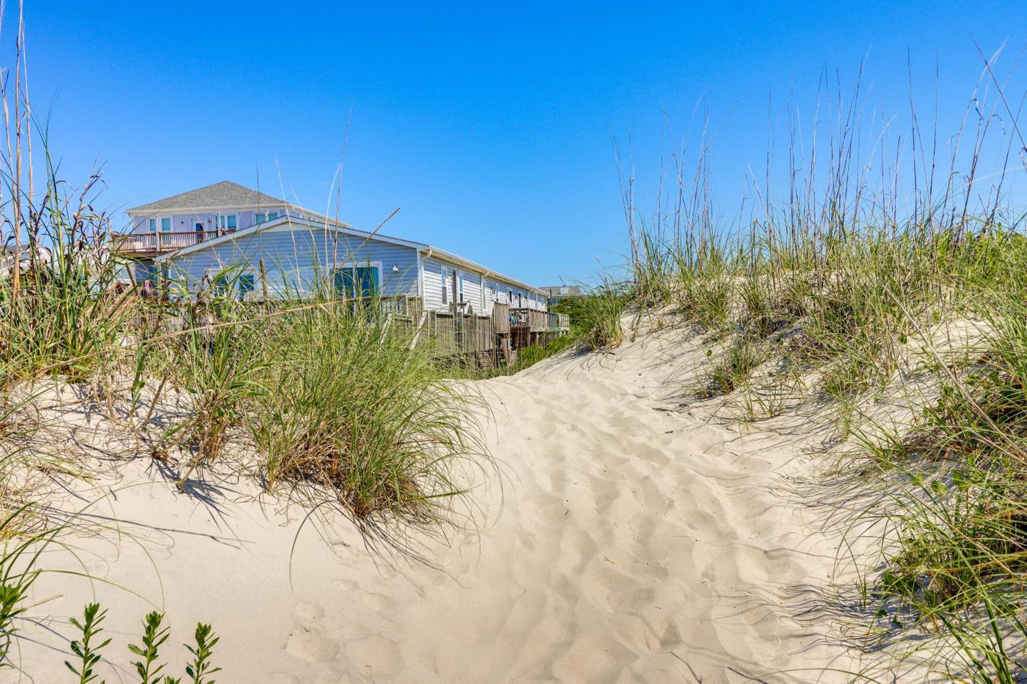 Oak Island Condo With Ocean View Steps To Beach! Exterior photo